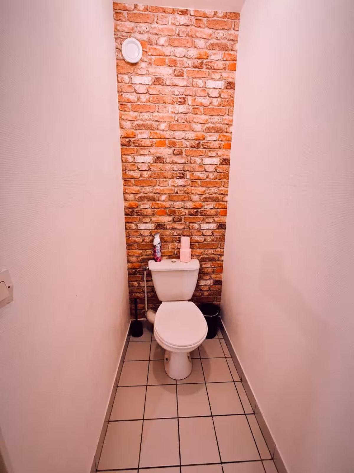 Superbe appart 2 pièces avec parking gratuit Chaville Esterno foto